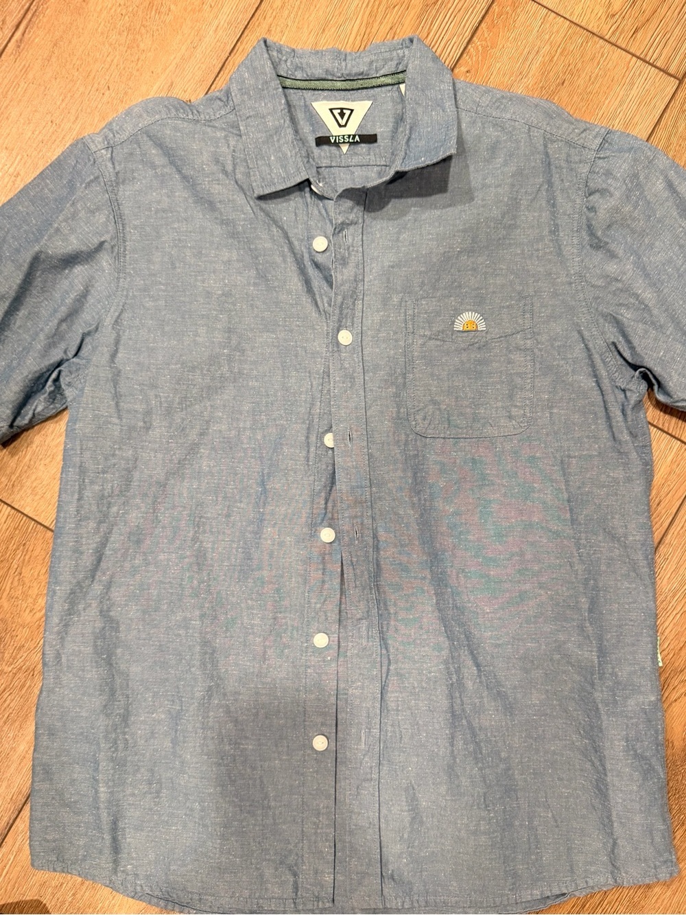 VISSLA Chambray Light Blue Short-Sleeve Button-Down Shirt